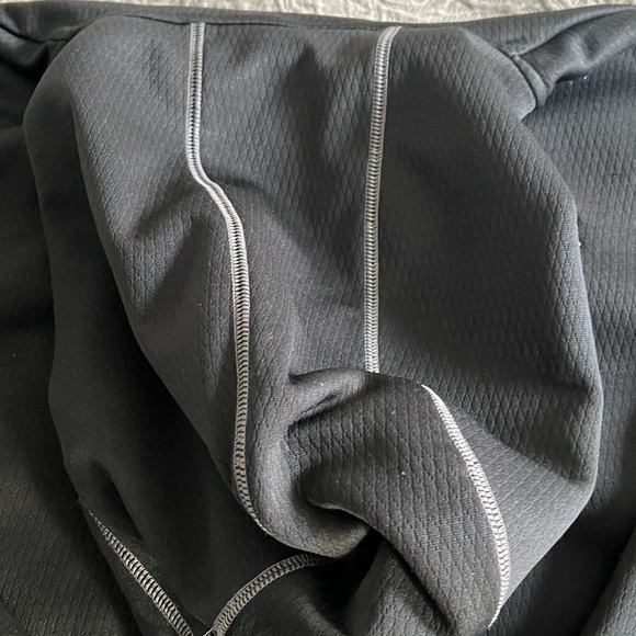 Full zip black under Armour hoodie mens medium - Picture 10 of 10